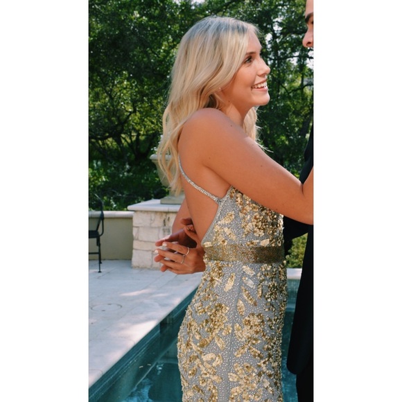 prom or event dress - Picture 3 of 6